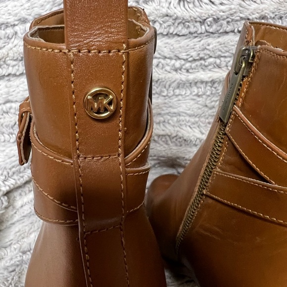 Michael Kors ankle boot - Picture 3 of 6